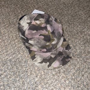 Lululemon Wunder Train hat. Xs/S